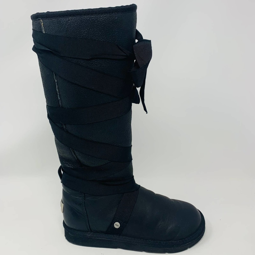 UGG Australia 5165 Lace Ribbon Black Leather Sherpa Lined Boots Size 6